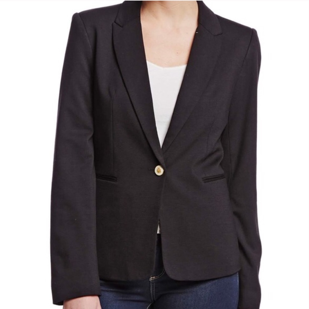 Elegant Black Women's Suit Jacket